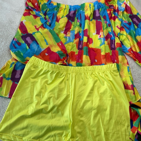 Title: Colorful 3-Piece Set (Shirt, Shorts & Belt) | Size 1XL | New Without Tags - Picture 6 of 7